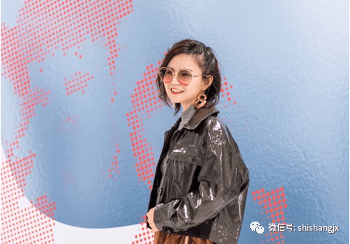 2020年女生盛行短发扎法 简朴气质易上手 30岁也能美的像少女!|熊猫体育(图3)
2020年女生盛行短发扎法 简朴气质易上手 30岁也能美的像少女!|熊猫体育(图3)