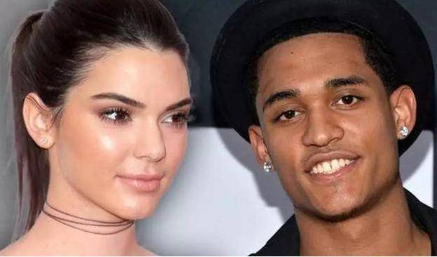 NBA球星对卡戴珊家族已经有点慌了 现在鲜有球星和她们扯上关系|熊猫体育(图3)
NBA球星对卡戴珊家族已经有点慌了 现在鲜有球星和她们扯上关系|熊猫体育(图3)