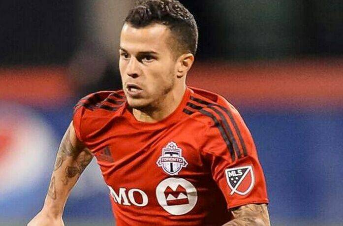 足坛5位球星!来自欧洲权门 身高均不到1米7 全凭实力用饭‘熊猫体育公司’(图10)
足坛5位球星!来自欧洲权门 身高均不到1米7 全凭实力用饭‘熊猫体育公司’(图10)