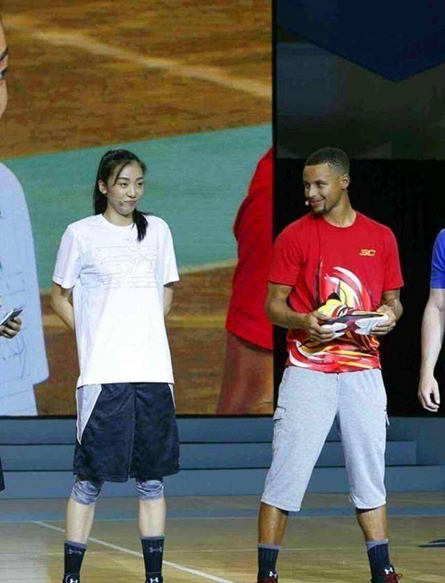 
女篮玉人赵爽现状 因伤病无缘亚运会 自拍超悦目|熊猫体育(图4)