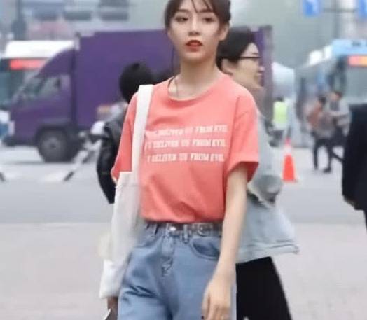 穿短裤已经由时了 比短裤更受接待的三分长热裤 学生们很合适:熊猫体育公司(图2)
穿短裤已经由时了 比短裤更受接待的三分长热裤 学生们很合适:熊猫体育公司(图2)