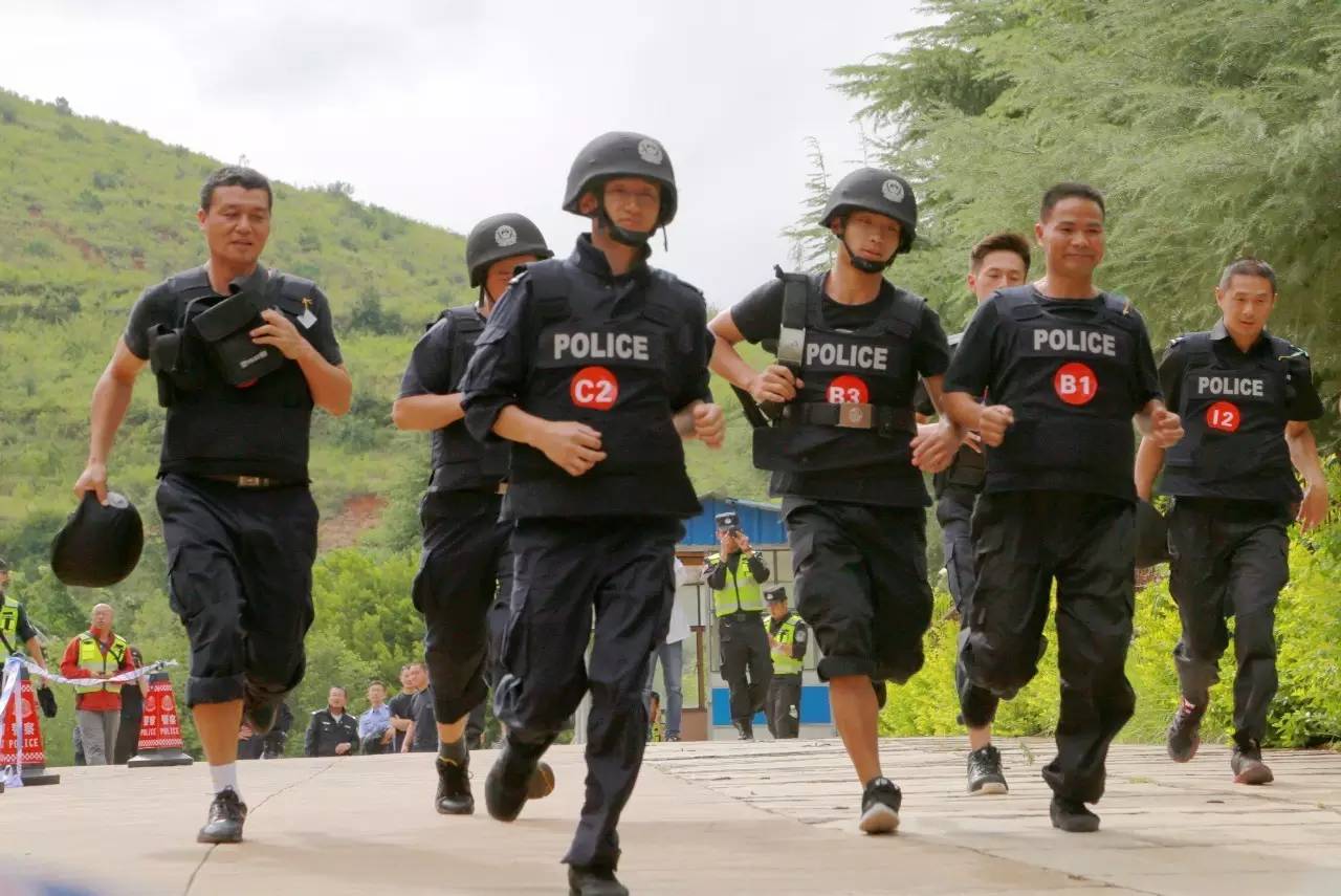 ‘熊猫体育首页’
乔丹告了8年 中国乔丹终于败诉!年收30亿 如今商标图标全被撤(图1) 熊猫体育