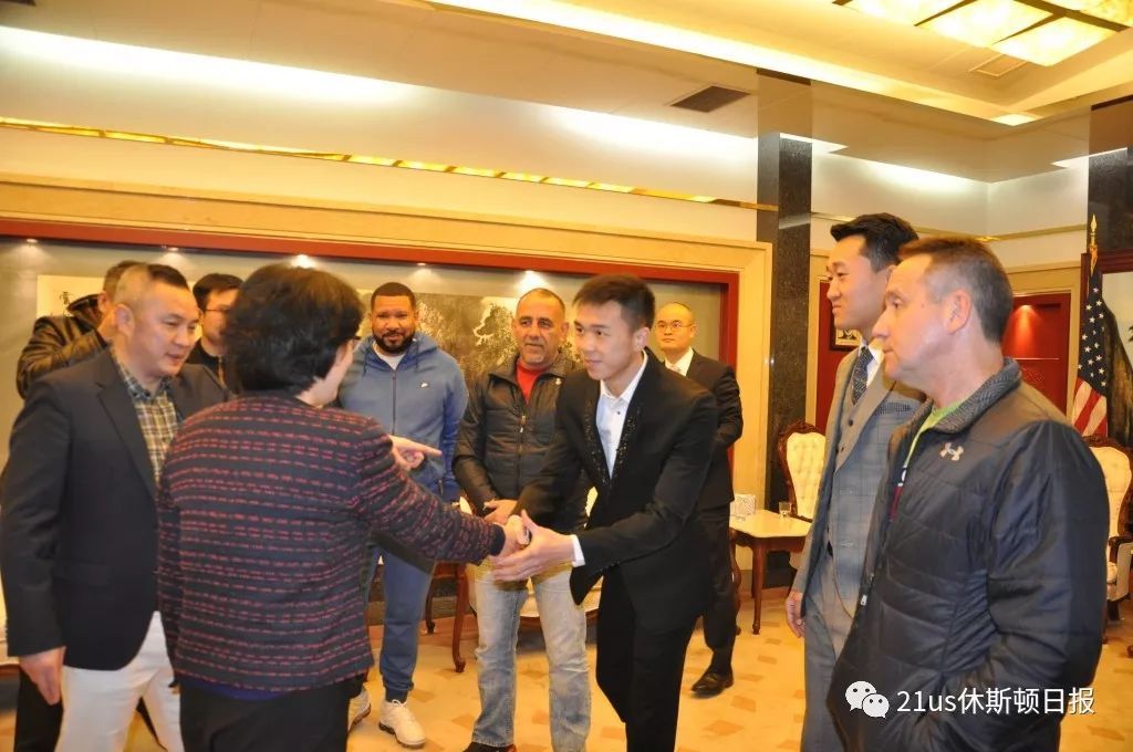 中国篮协官宣!聘任李楠为中国男篮主教练 12人球员名单基本出炉|熊猫体育公司(图1) 熊猫体育